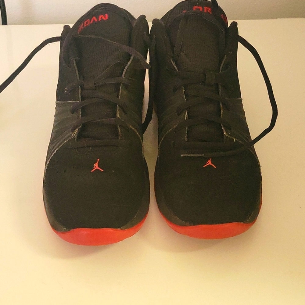 Boys Jordan's